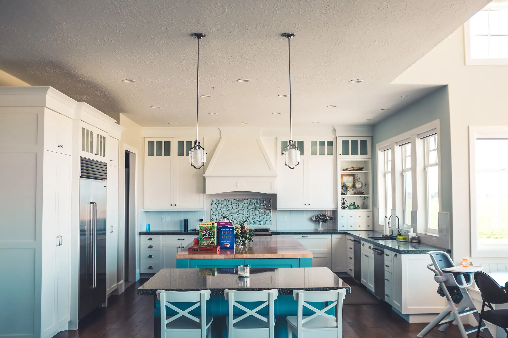 Kitchen with an island counter